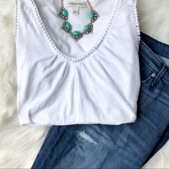 Banana Republic Tops - Banana Republic 100% Cotton Pleat & Knot Tank Banana Republic Tops - Banana Republic 100% Cotton Pleat & Knot Tank
